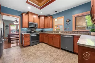 211 Walnut Ave, Saint Charles, IL 60174 - Photo 16