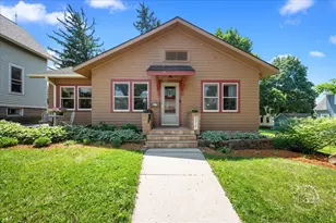 211 Walnut Ave, Saint Charles, IL 60174 - Photo 1