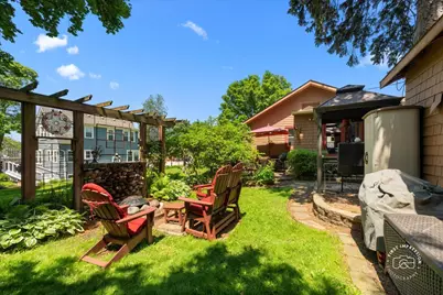 211 Walnut Avenue, Saint Charles, IL 60174 - Photo 30