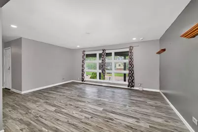 551 Falconridge Way, Bolingbrook, IL 60440 - Photo 6