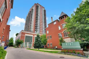 1717 S Prairie Ave, Chicago, IL 60616 - Photo 1