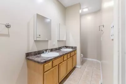 5028 W Lawrence Avenue, Chicago, IL 60630 - Photo 20