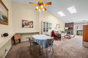 213 Winding Oak Ln, Buffalo Grove, IL 60089 - Photo 2