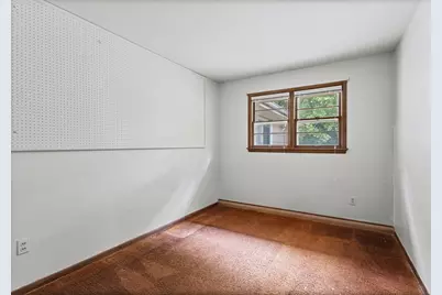 626 Greenbriar Lane, Lindenhurst, IL 60046 - Photo 6