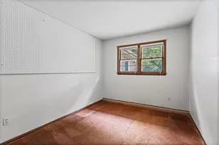 626 Greenbriar Ln, Lindenhurst, IL 60046 - Photo 6