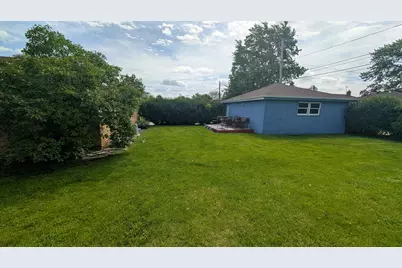 5151 Chase Avenue, Skokie, IL 60077 - Photo 20