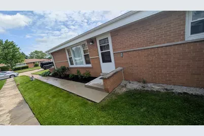 5151 Chase Avenue, Skokie, IL 60077 - Photo 22