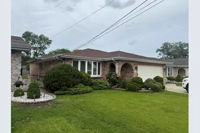 6716 W 89th Place, Oak Lawn, IL 60453 - Photo 1