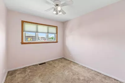 6328 W 85th Street, Burbank, IL 60459 - Photo 14