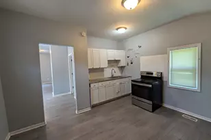 9035 S Exchange Ave, Chicago, IL 60617 - Photo 2