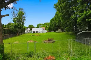1301 Long St, Dixon, IL 61021 - Photo 14