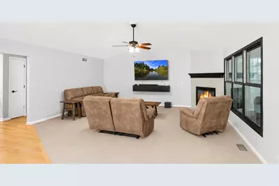246 Red Hawk Road, Hampshire, IL 60140 - Photo 4