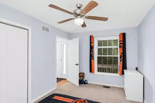 246 Red Hawk Rd, Hampshire, IL 60140 - Photo 22