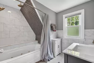 201 S Illinois Avenue, Villa Park, IL 60181 - Photo 10