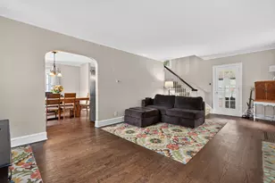 201 S Illinois Ave, Villa Park, IL 60181 - Photo 4