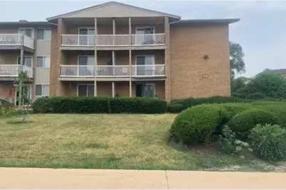 910 Beau Drive #313, Des Plaines, IL 60016 - Photo 1