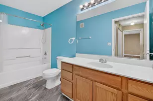 1628 McClure Rd, Aurora, IL 60505 - Photo 30