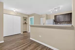 1628 McClure Rd, Aurora, IL 60505 - Photo 18
