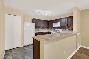 1628 McClure Rd, Aurora, IL 60505 - Photo 16