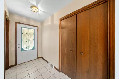 2445 Coach and Surrey Lane, Aurora, IL 60506 - Photo 4