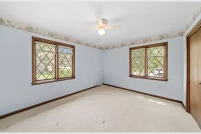 2445 Coach and Surrey Lane, Aurora, IL 60506 - Photo 20