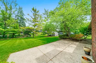 2445 Coach and Surrey Ln, Aurora, IL 60506 - Photo 24