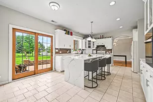 19057 S Saddlebrook Dr, Shorewood, IL 60404 - Photo 8