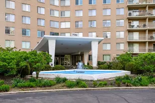 7061 N Kedzie Ave, Chicago, IL 60645 - Photo 1