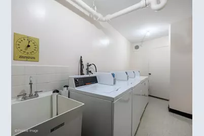 7061 N Kedzie Avenue #410, Chicago, IL 60645 - Photo 14