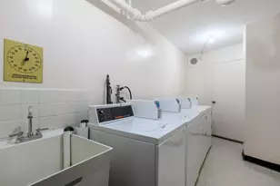 7061 N Kedzie Ave, Chicago, IL 60645 - Photo 14