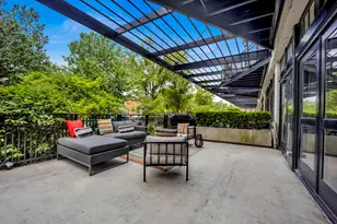 1033 W 14th Pl, Chicago, IL 60608 - Photo 10