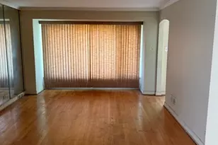 8917 S Ridgeland Ave, Chicago, IL 60617 - Photo 4