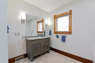204 Freemont St, Durand, IL 61024 - Photo 52