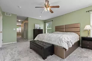 332 Colonial Dr, Vernon Hills, IL 60061 - Photo 14