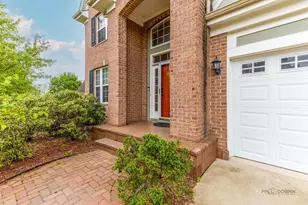 332 Colonial Dr, Vernon Hills, IL 60061 - Photo 2