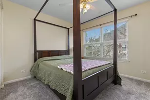 332 Colonial Dr, Vernon Hills, IL 60061 - Photo 22