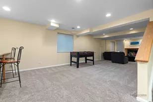 332 Colonial Dr, Vernon Hills, IL 60061 - Photo 24