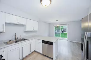 1673 Waterford Rd, North Aurora, IL 60542 - Photo 6