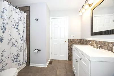 1673 Waterford Road, North Aurora, IL 60542 - Photo 20