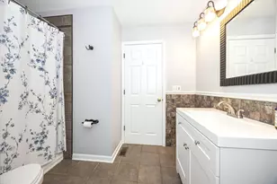 1673 Waterford Rd, North Aurora, IL 60542 - Photo 20