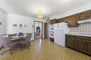 1417 Lee Ln, Spring Grove, IL 60081 - Photo 16