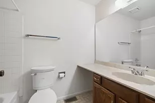 1575 Stonehill Ct, Wheaton, IL 60189 - Photo 14