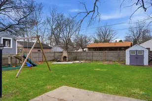 613 Garden Walk, Dixon, IL 61021 - Photo 4