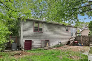 332 Everett Ave, Crystal Lake, IL 60014 - Photo 18