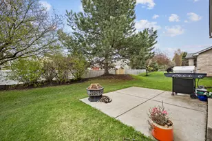1014 Edinburgh Ct, Joliet, IL 60431 - Photo 20