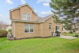 1014 Edinburgh Ct, Joliet, IL 60431 - Photo 18