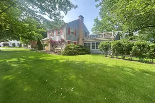 870 Morgan St, Elgin, IL 60123 - Photo 2