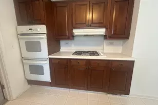 870 Morgan St, Elgin, IL 60123 - Photo 8