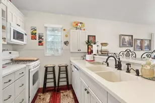 1755 Cottage Dr, Lake Geneva, WI 53147 - Photo 12