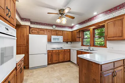 3908 Oak Avenue, McHenry, IL 60050 - Photo 8